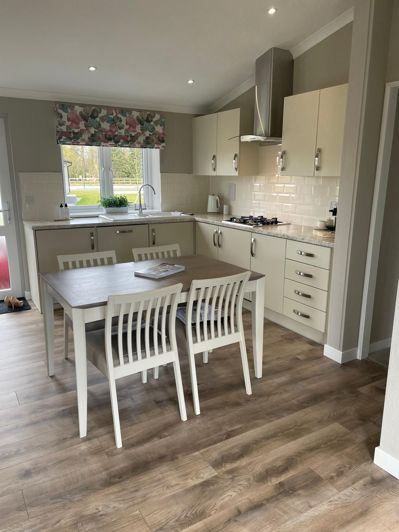 Image No.5-2 Bed Park Home for sale