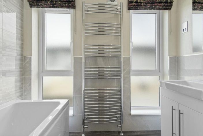 Image No.8-2 Bed Park Home for sale