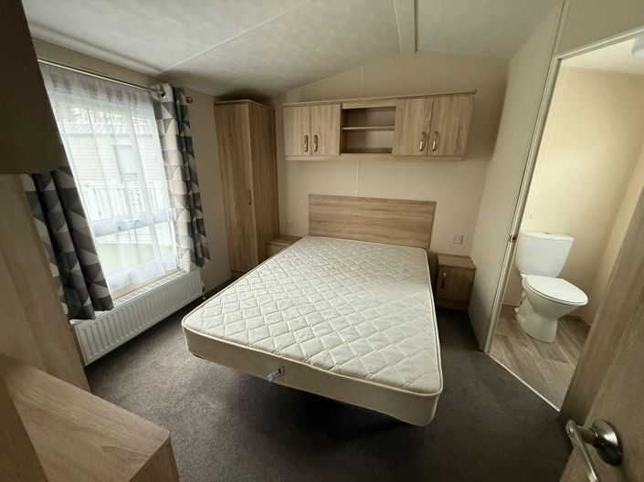 Image No.6-2 Bed Park Home for sale