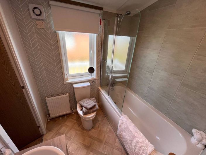 Image No.11-2 Bed Park Home for sale