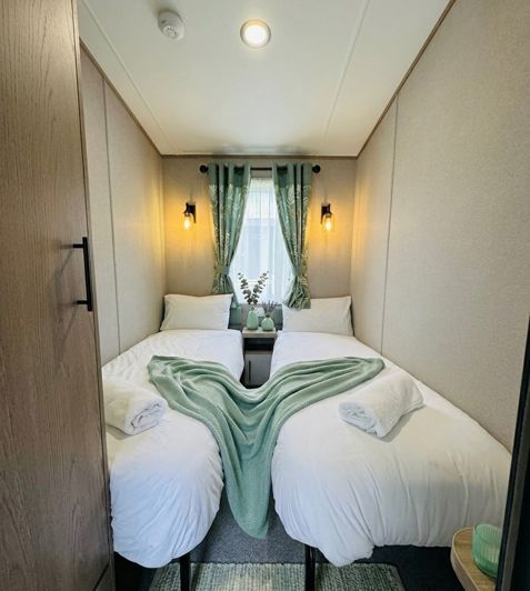 Image No.18-2 Bed Park Home for sale