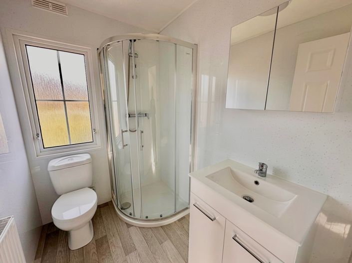 Image No.17-2 Bed Park Home for sale