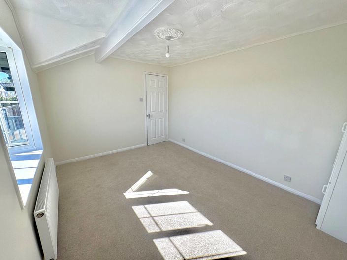 Image No.20-2 Bed Park Home for sale