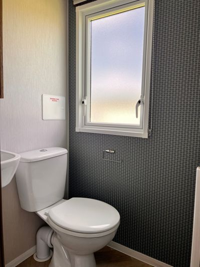 Image No.11-2 Bed Park Home for sale