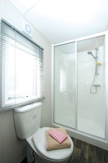 Image No.6-3 Bed Park Home for sale