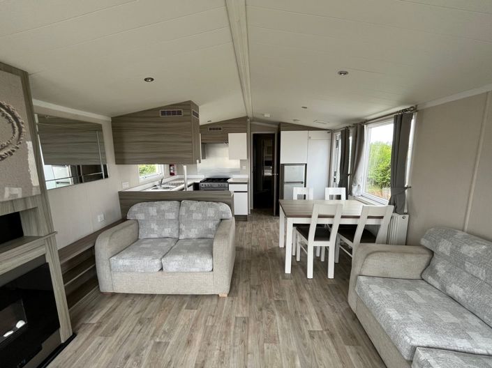 Image No.4-3 Bed Park Home for sale