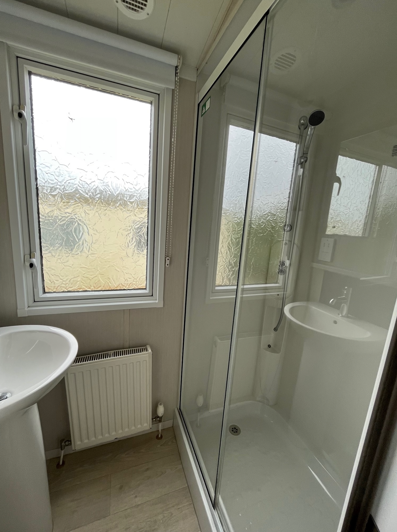 Image No.9-3 Bed Park Home for sale