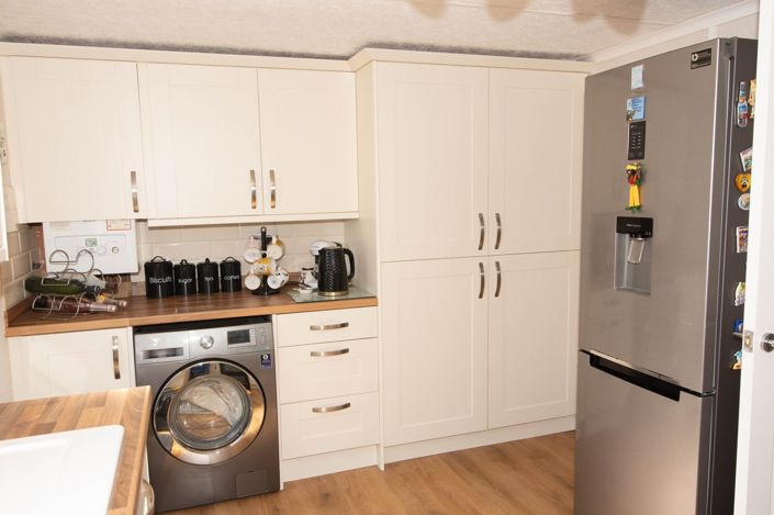 Image No.4-2 Bed Park Home for sale