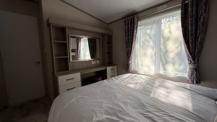 Image No.4-2 Bed Park Home for sale
