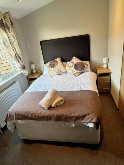 Image No.4-4 Bed Park Home for sale
