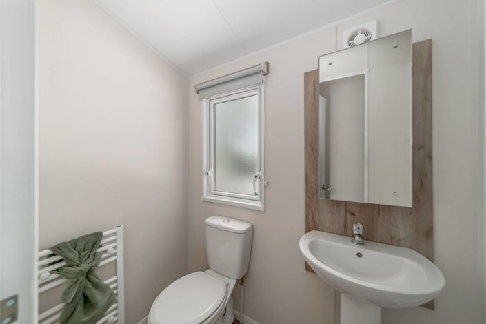 Image No.10-2 Bed Park Home for sale