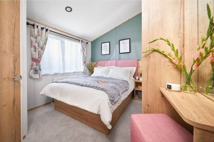 Image No.11-2 Bed Park Home for sale