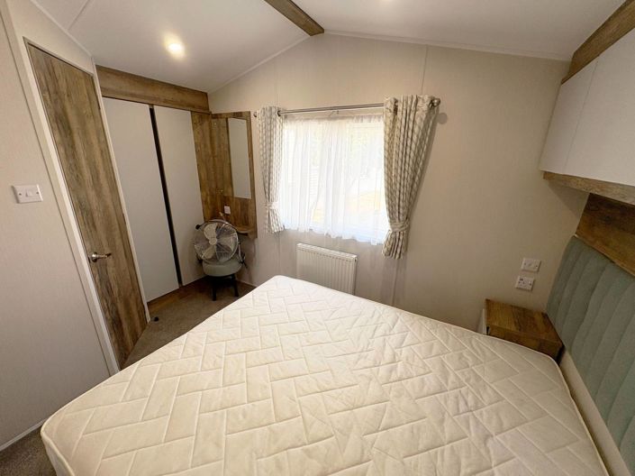 Image No.9-2 Bed Park Home for sale