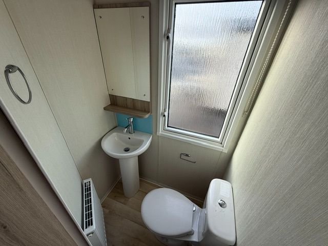 Image No.7-3 Bed Park Home for sale