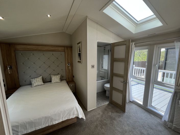 Image No.10-2 Bed Park Home for sale