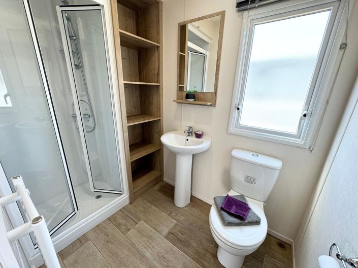 Image No.6-2 Bed Park Home for sale