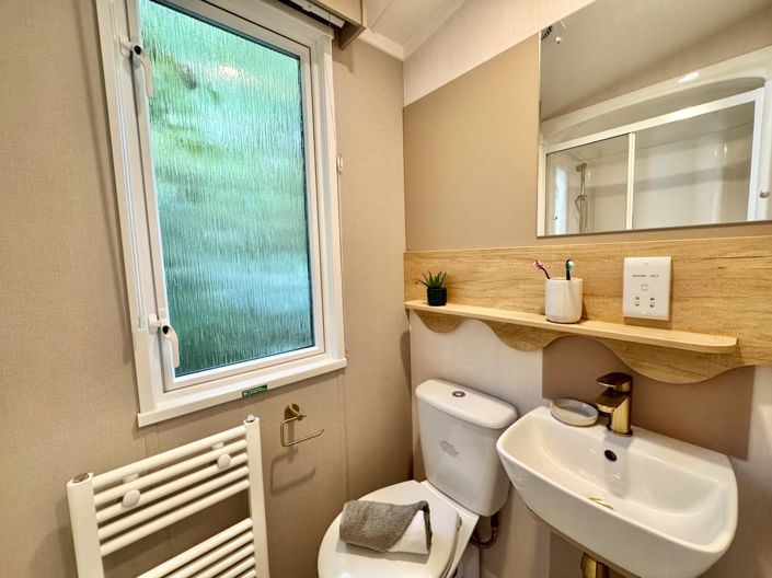 Image No.19-2 Bed Park Home for sale