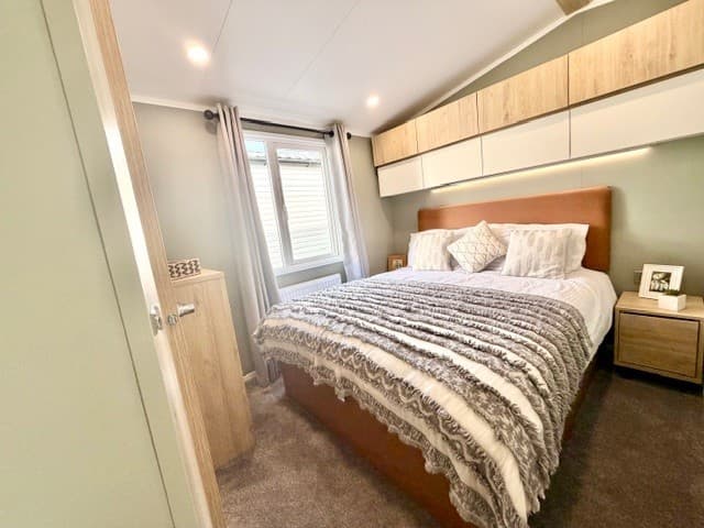 Image No.5-2 Bed Park Home for sale