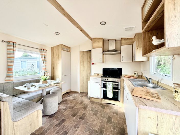 Image No.4-3 Bed Park Home for sale