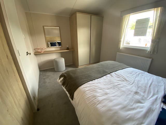 Image No.9-2 Bed Park Home for sale
