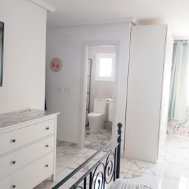 Master-Bedroom-and-En-Suite