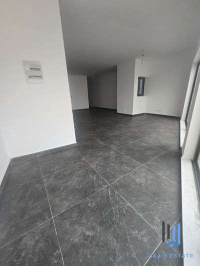 Image No.6-3 Bed Apartment for sale
