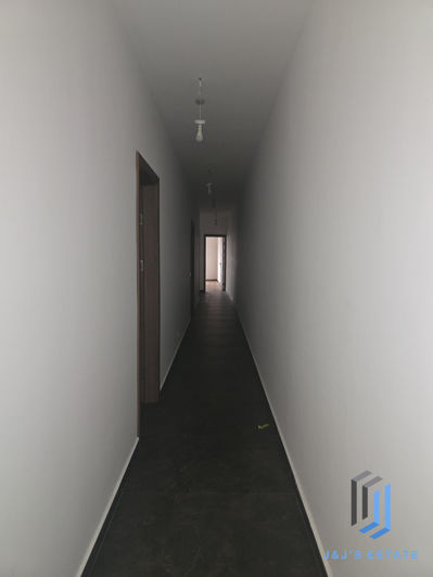 Image No.9-3 Bed Apartment for sale