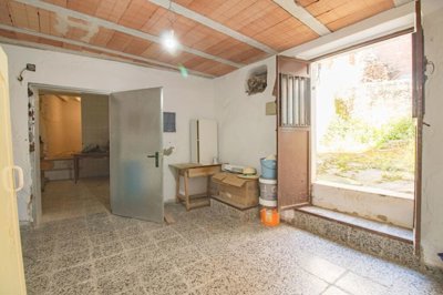 Riogordo-Malaga-Townhouse-Renovation-Bakkery11