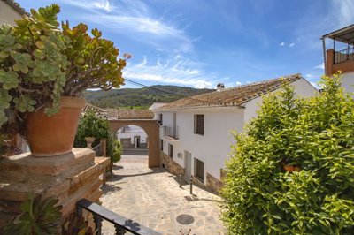 Riogordo-Malaga-Townhouse-Pool-Holiday-Rental2