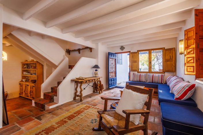 Image No.3-6 Bed Townhouse for sale