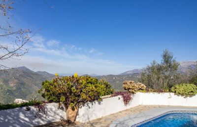 Sayalonga-Malaga-Villa-Pool-Beach-31