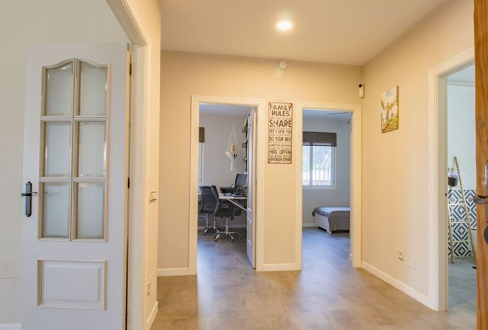 Image No.5-Villa de 4 chambres à vendre à Sayalonga