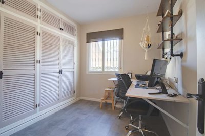 Sayalonga-Malaga-Villa-Pool-Beach-11