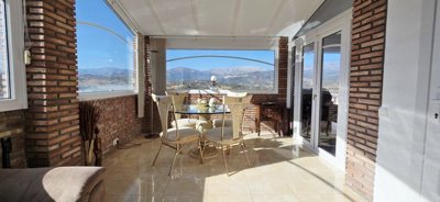 For sale house in Los Romanes Viñuela (32)