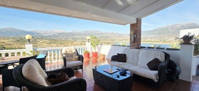 For sale house in Los Romanes Viñuela (13)