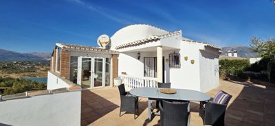 For sale house in Los Romanes Viñuela (35)