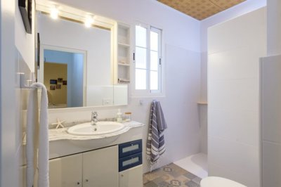 RG2609CH - bathroom 2