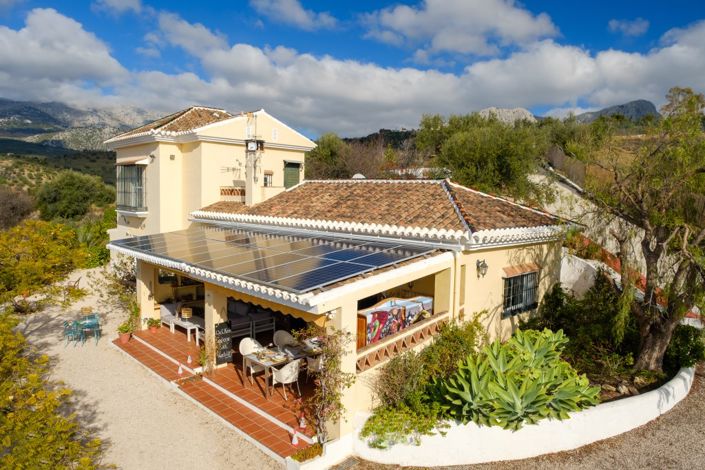 Image No.3-Villa de 5 chambres à vendre à Ríogordo