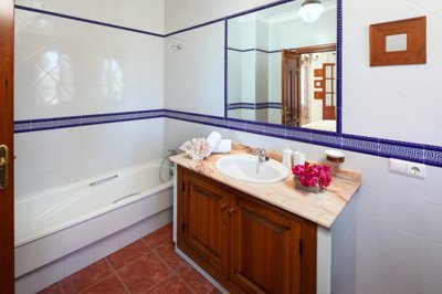 SER2606TH - master ensuite
