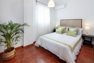 SER2606TH - bedroom 3