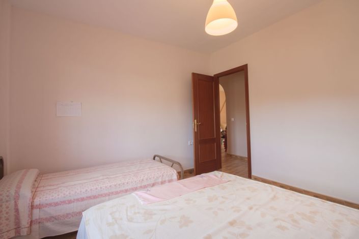 Image No.9-Propriété de 4 chambres à vendre à Ríogordo