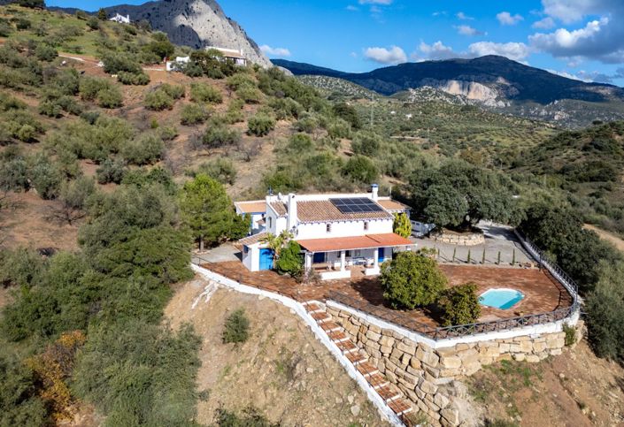 Image No.2-Propriété de 3 chambres à vendre à Ríogordo