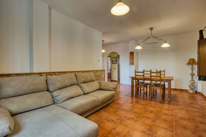 Image No.19-4 Bed Property for sale