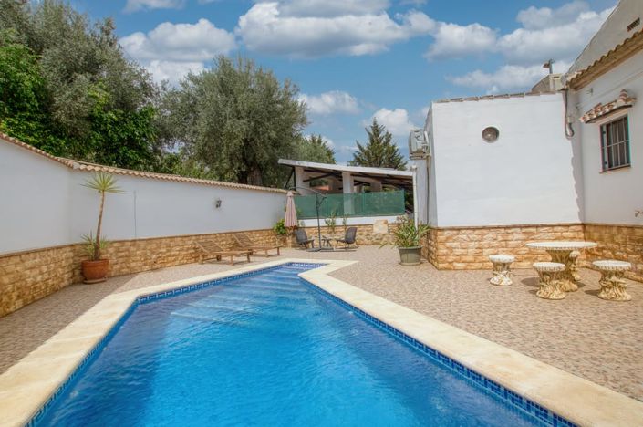 Image No.3-4 Bed Property for sale