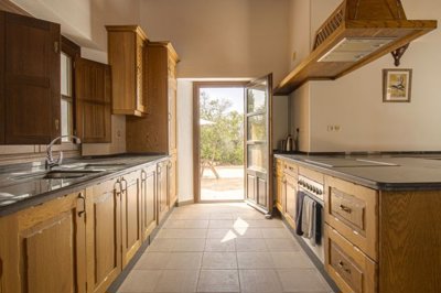 COM2507CH--kitchen-2.5