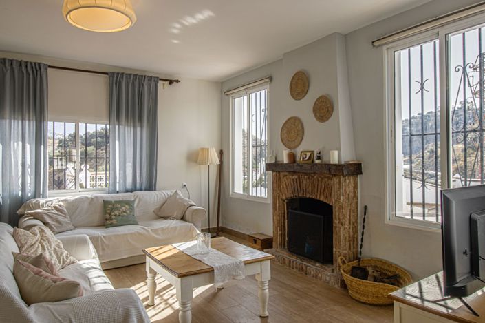 Image No.3-Villa de 9 chambres à vendre à Ríogordo