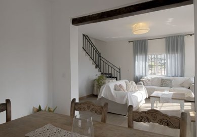 RG2504TH---dining-room