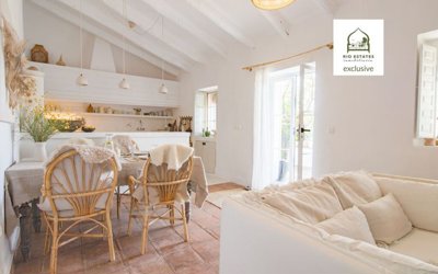 Riogordo-CountryVilla-Pool-Garden-Guesthouse