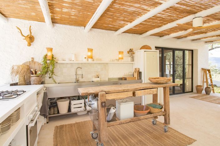 Image No.2-3 Bed Property for sale