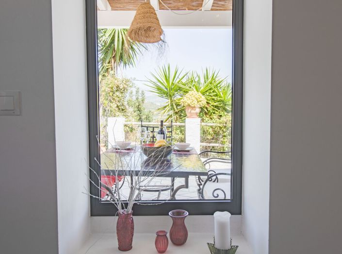 Image No.12-2 Bed Property for sale